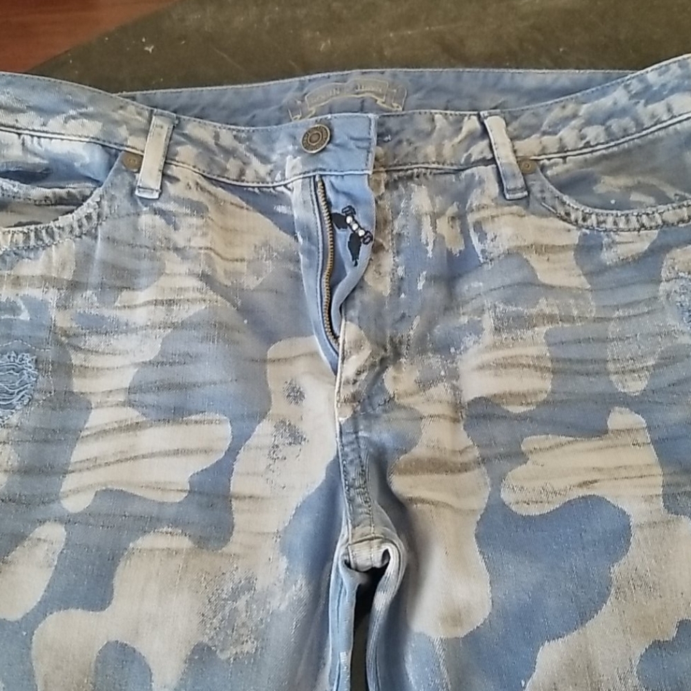 Robin's jeans